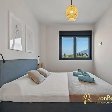 3 Bedrooms Mijas With Pool Apartman *