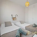 3 Bedrooms Mijas With Pool شقة *