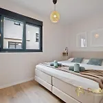 3 Bedrooms Mijas With Pool فوينخيرولا